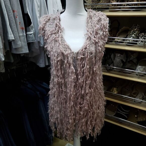 UMGEE Shaggy Sleeveless Vest - Picture 10 of 10